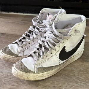 Nike Blazer ‘77 High-Top Sneakers